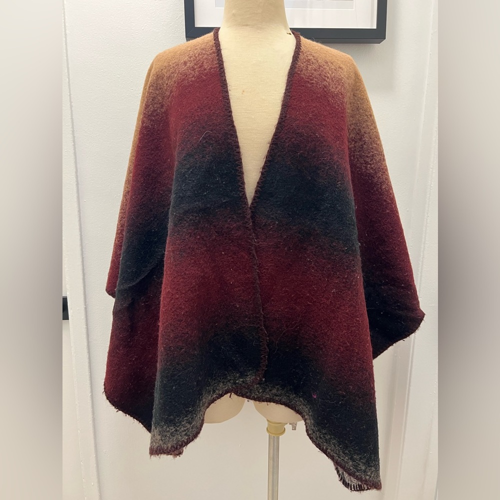 Anthropologie reversible poncho 100% real wool very good condition
